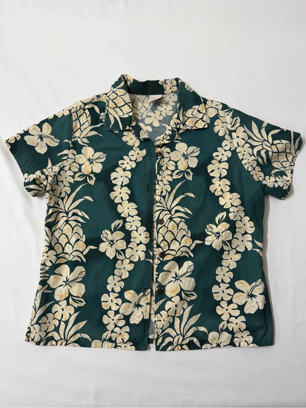 Women’s Hawaiian Button-Up Shirt – Size M